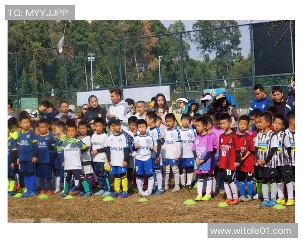 嘟嘟足球：带你领略足球的魅力与激情，畅享每一场精彩赛事的乐趣与感动