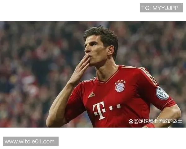 足球ADC的崛起与挑战探索新一代前锋的战术与技术演变