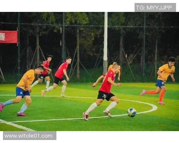 街上足球的魅力与热情如何点燃城市的活力与团结