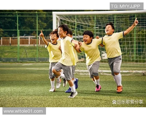 祈宏足球助力青少年成长打造梦想与激情的足球世界